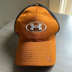 🌻/*Free With $25 Purchase* UA Hat